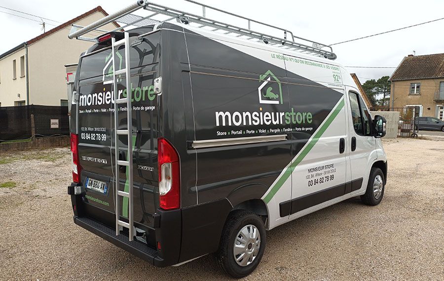 Marquage véhicule utilitaire Monsieur store